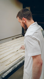 Photo n°29 de Boulangerie Le Fournil Saint André Belle-Isle à Châteauroux (Restauration rapide)