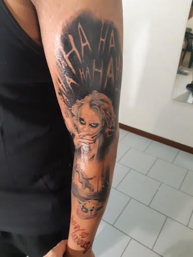 King Tattoo - Visual