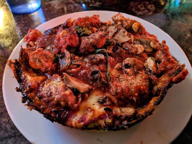 Pequod's Pizza