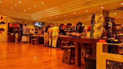 Photos of WIRACANA HandFan