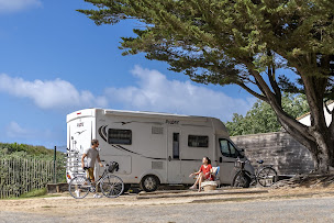 Photo n°81 de Camping Sandaya Amis de la Plage - Ile de Ré - 4 étoiles à Le Bois-Plage-en-Ré (Appartement de vacances)