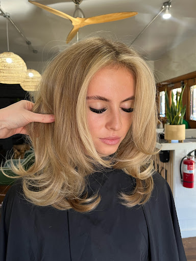 Carlie Claussen Hair - Thumbnail