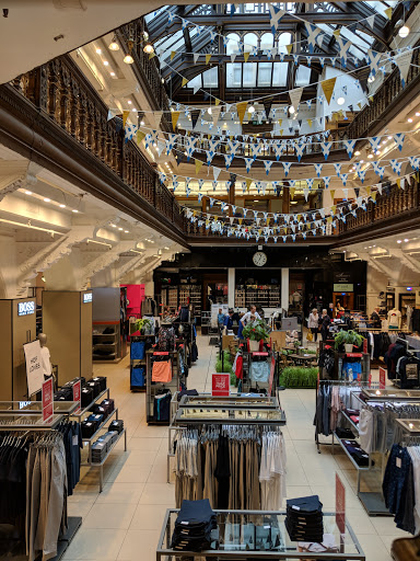 Jenners - Visual