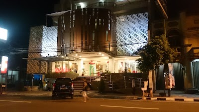 Photos of Tickle Hotel
