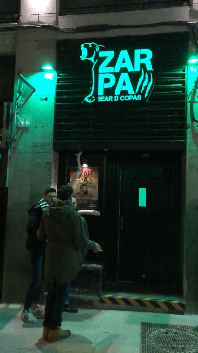 ZARPA BEAR DE COPAS