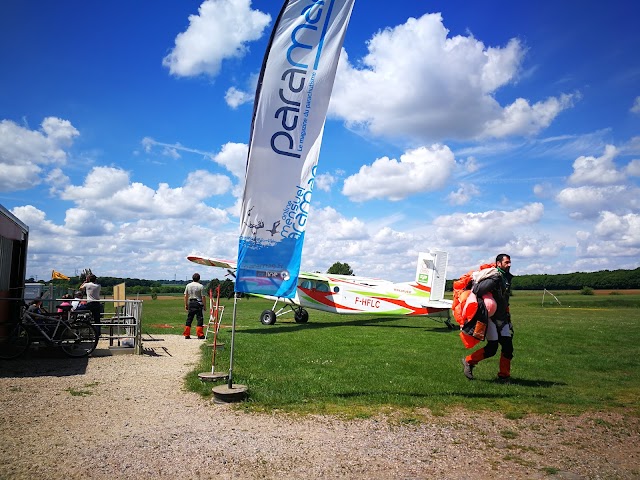 EICEPS Frétoy-le-Château - Club de Parachutisme