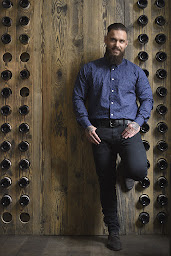 Photo n°2 de HANJO, le vestiaire des épicuriens (Siège) à Tourcoing (Magasin de vêtements pour hommes)