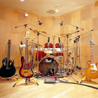 (株)エヌトライブ