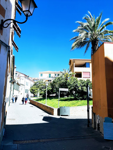 Folco Silvia Etienne Ferramenta Sas