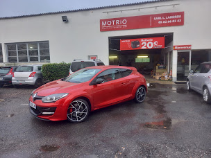 Photo n°1 de Garage Laborde SARL - Motrio à Masseube (Magasin de pneus)