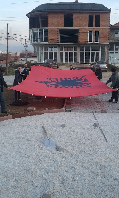Photos of Parku I Flamurit