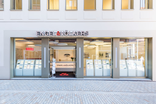 𝗜𝗠𝗠𝗢𝗕𝗜𝗟𝗜𝗘𝗡𝗠𝗔𝗞𝗟𝗘𝗥 𝗕𝗜𝗘𝗟𝗘𝗙𝗘𝗟𝗗 - Engel & Völkers Immobilien Bielefeld