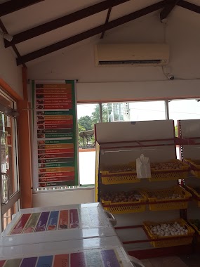 Chooti Duwa Farm Shop, Author: Udesh Jayakody