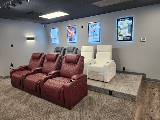 Valencia Theater Seating - Thumbnail
