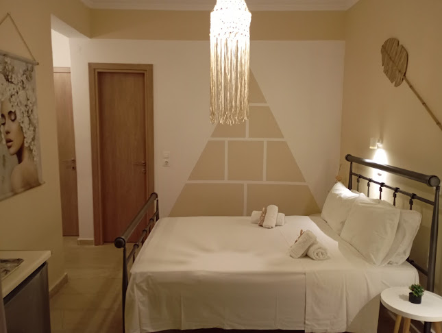 Opinii despre Elena's Garden apartments! în Λευκιμμαίοι - Διαφημιστική εταιρεία