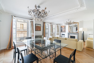 Photo n°26 de Century 21 Fine Homes & Estates - Assas Raspail | Agence immobilière de prestige Paris 6ème à Paris (Agence de location immobilière)