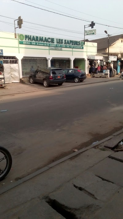 Photos of PHARMACIE LES SAPEURS, Douala