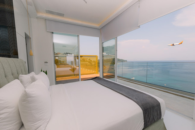 Opinii despre Ray Hotel Corfu în Πέραμα - Ξενοδοχείο