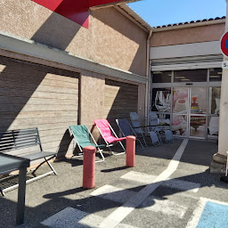 Photo n°11 de Maxi Bazar à Sainte-Maxime (Bazar)