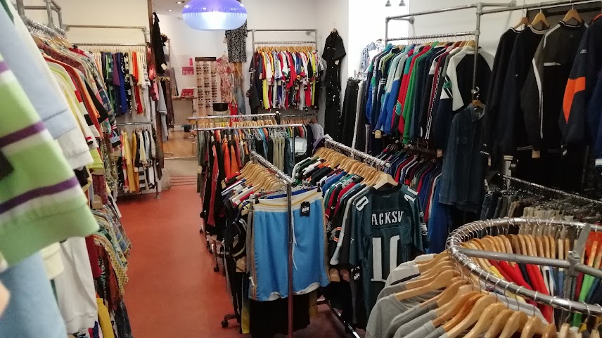 Magpie Vintage by null