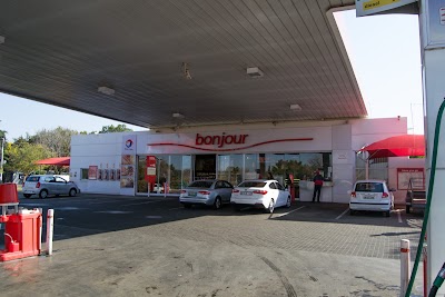 Photos of Total Kampus Diensstasie