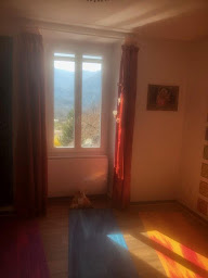 Photo n°2 de Geneviève Niederhauser à La Saulce (Centre de yoga)