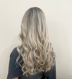 Photo n°12 de AM STUDIO à La Bastide-des-Jourdans (Salon de coiffure)