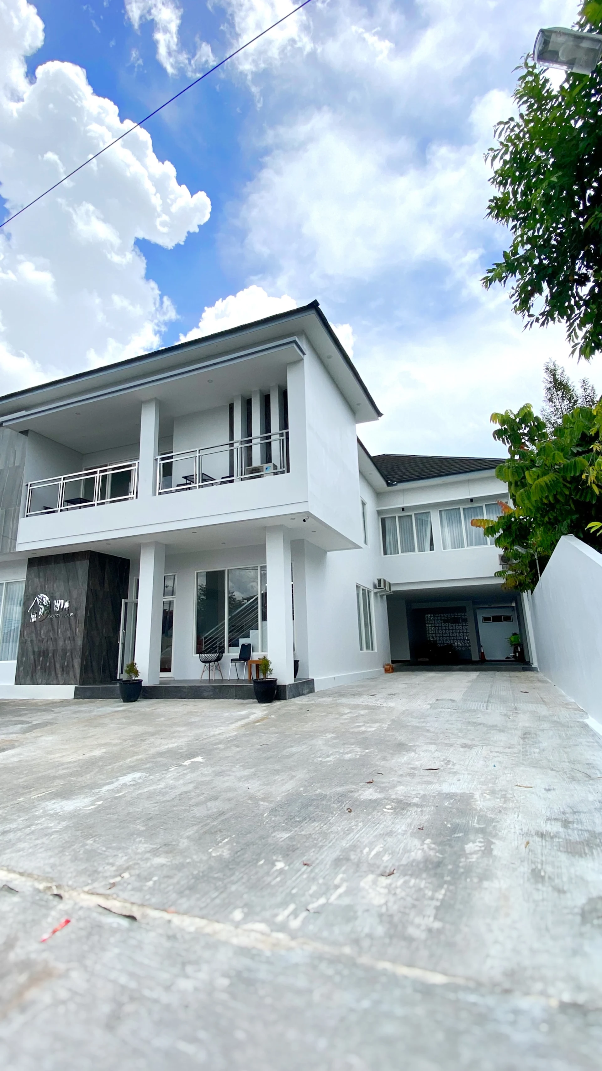 Win Guest House Sampit