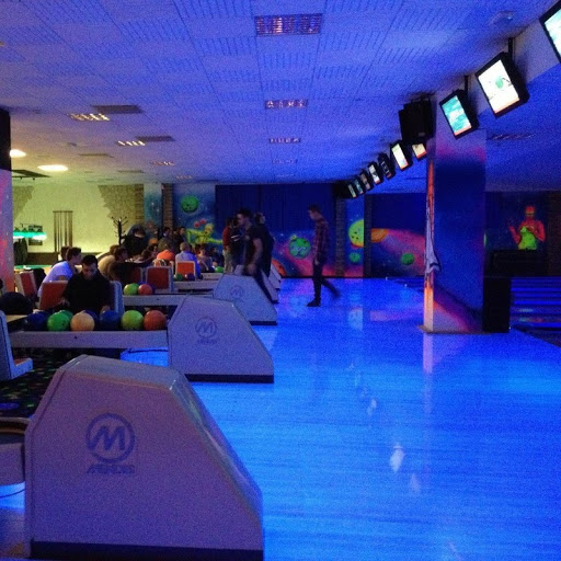 BOWLING CRAZY HOUSE Gallery - Italy