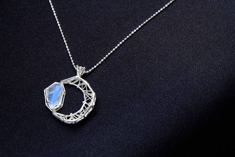 ジュエリーショップ＆工房飾屋