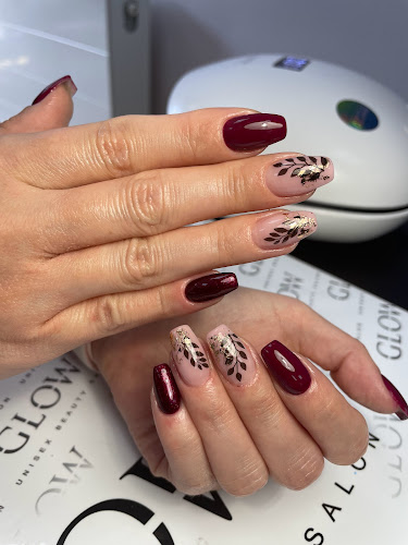 Glow Unisex Beauty Salon London (Hairdressers near me Leyton / Beauty salon/ Nails Gel / Hair cut style Open Times
