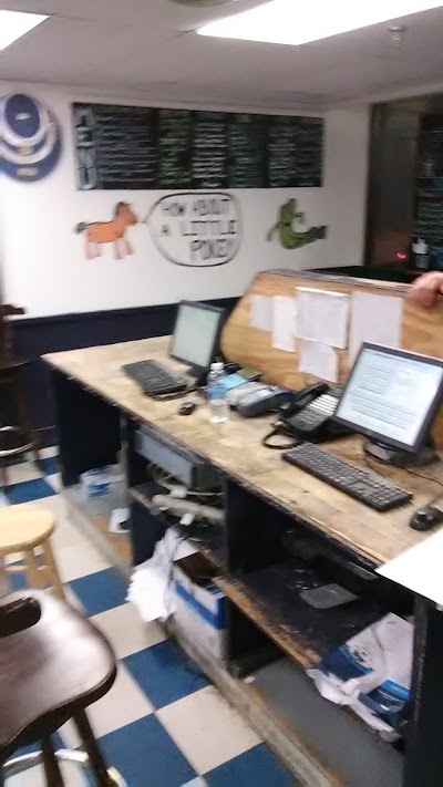 Photos of Gumby's Pizza