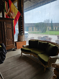 Photo n°3 de Une Maison En Toscane à Apremont (Magasin de poteries)