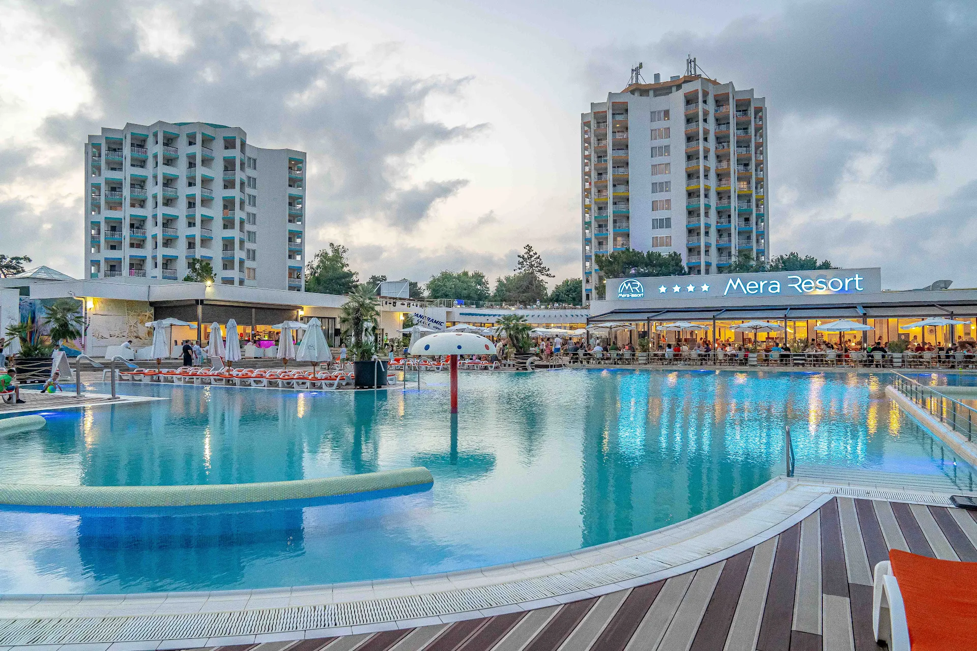 Mera Resort