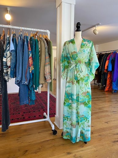 Silkworm Studio - Visual