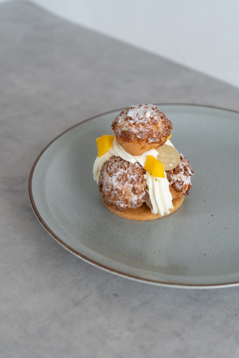 Le Bouche à Oreille ル・ブッシュ・ア・オレイユ