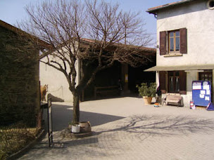 Photo n°5 de FERME DE LA DAME BLANCHE à Chaponost (Centre équestre)