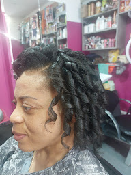 Photo n°7 de Moov Coiffure à Clichy (Salon de coiffure)