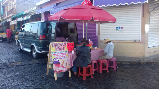 Tamales Y Atole "Don Johnny"