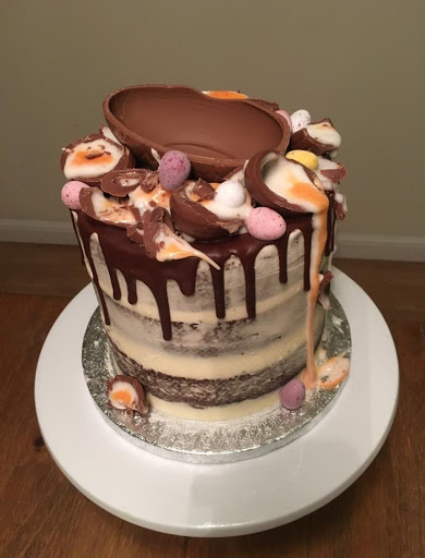 Cakes by Cullen Logo
