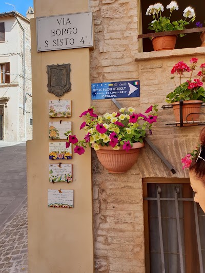 La Luna Nel Borgo