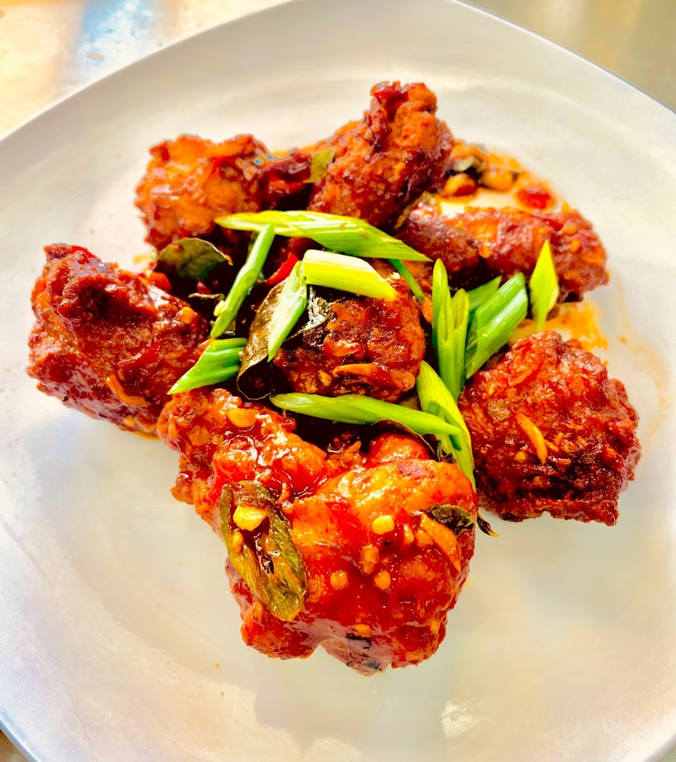 The Momo Hub - Restaurant photo 1