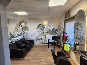 Photo n°4 de Cl'Hair Coiffure à Vaivre-et-Montoille (Salon de coiffure)