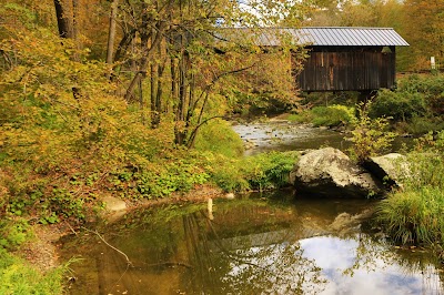 Photos of Sequin Covered Bridge