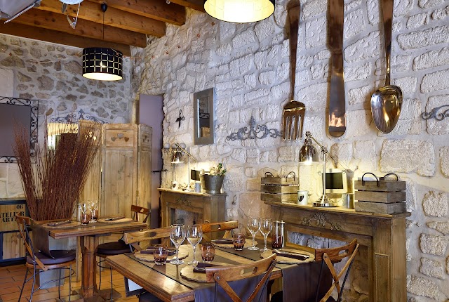 Hôtel Restaurant L'Oustaloun