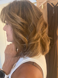 Photo n°23 de Marie Laure hair styliste coloriste à Saint-Tropez (Salon de coiffure)