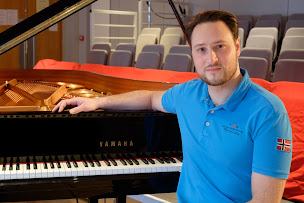 Photo n°16 de Juste un Piano - Magasin de Piano Guyancourt à Guyancourt (Réparateur et accordeur de piano)