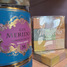 Photo n°14 de Flavie la ringlette à Montsoreau (Magasin de souvenirs)