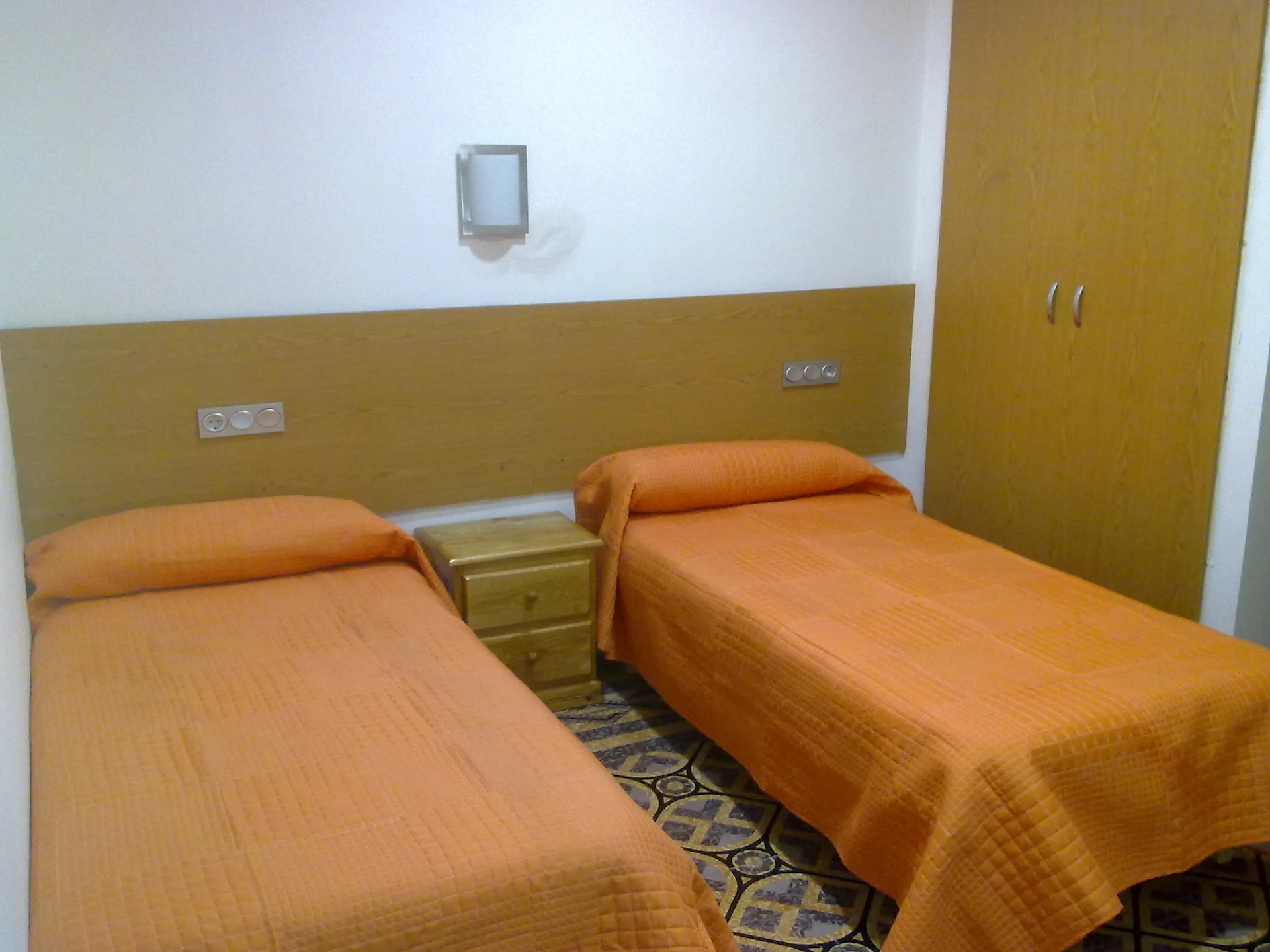 Hostal cerrado FERME