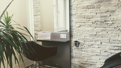 Willmann Emilie Coiffure des Amandiers